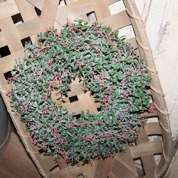 NEW Large 21" French Country Farmhouse Tobacco Wall Basket with Baby Leaf Wreath - Picture 2 of 2